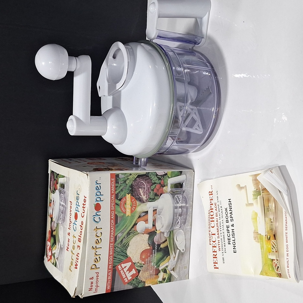 Perfect Chopper with Egg White Separator